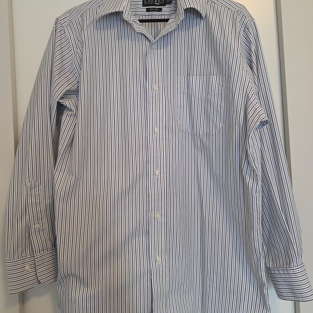 Ralph Lauren Stripped Shirt Men's (Size M) Non-Iron Cotton Button Down.